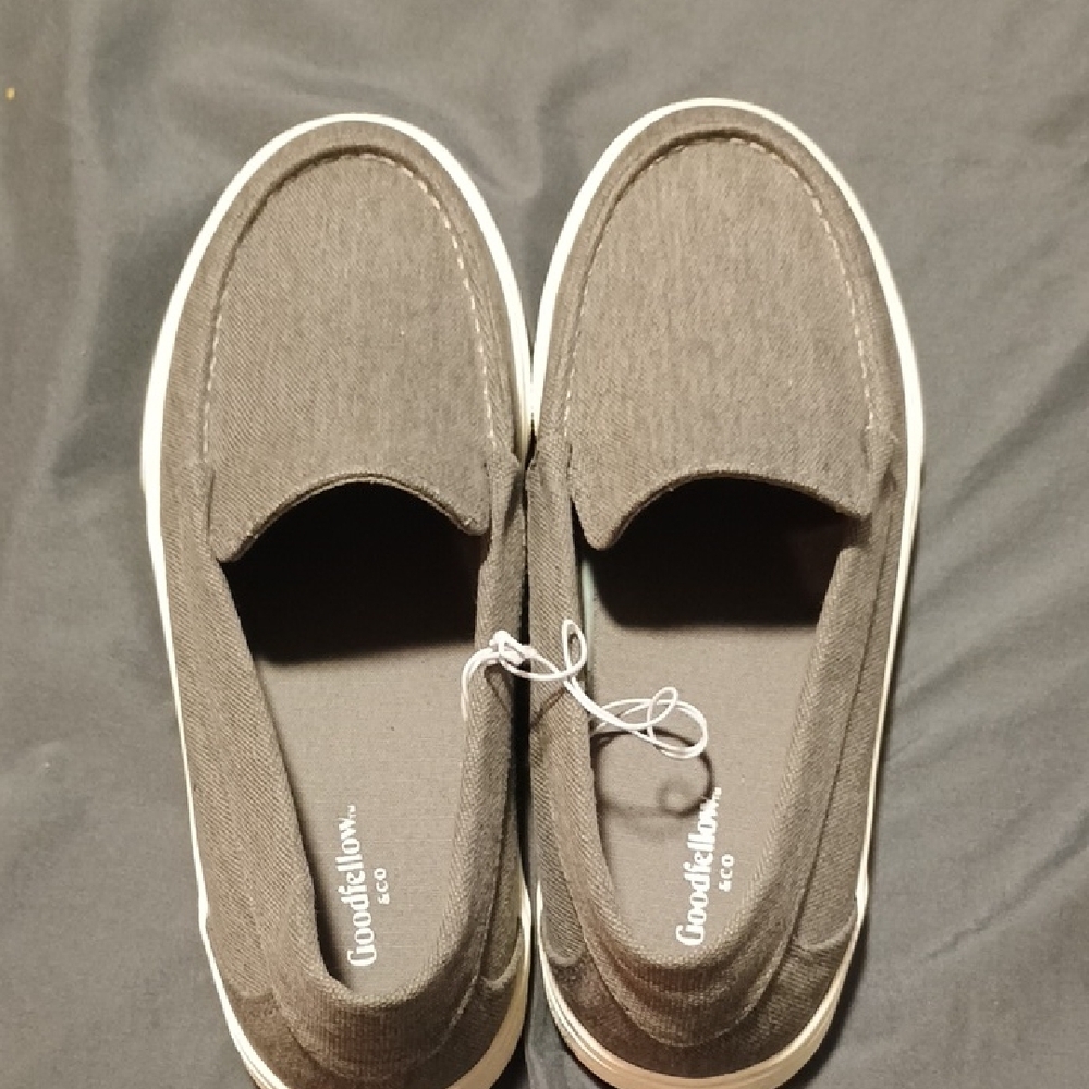 Goodfellow & Co Gray Loafers with Slip-On Design
